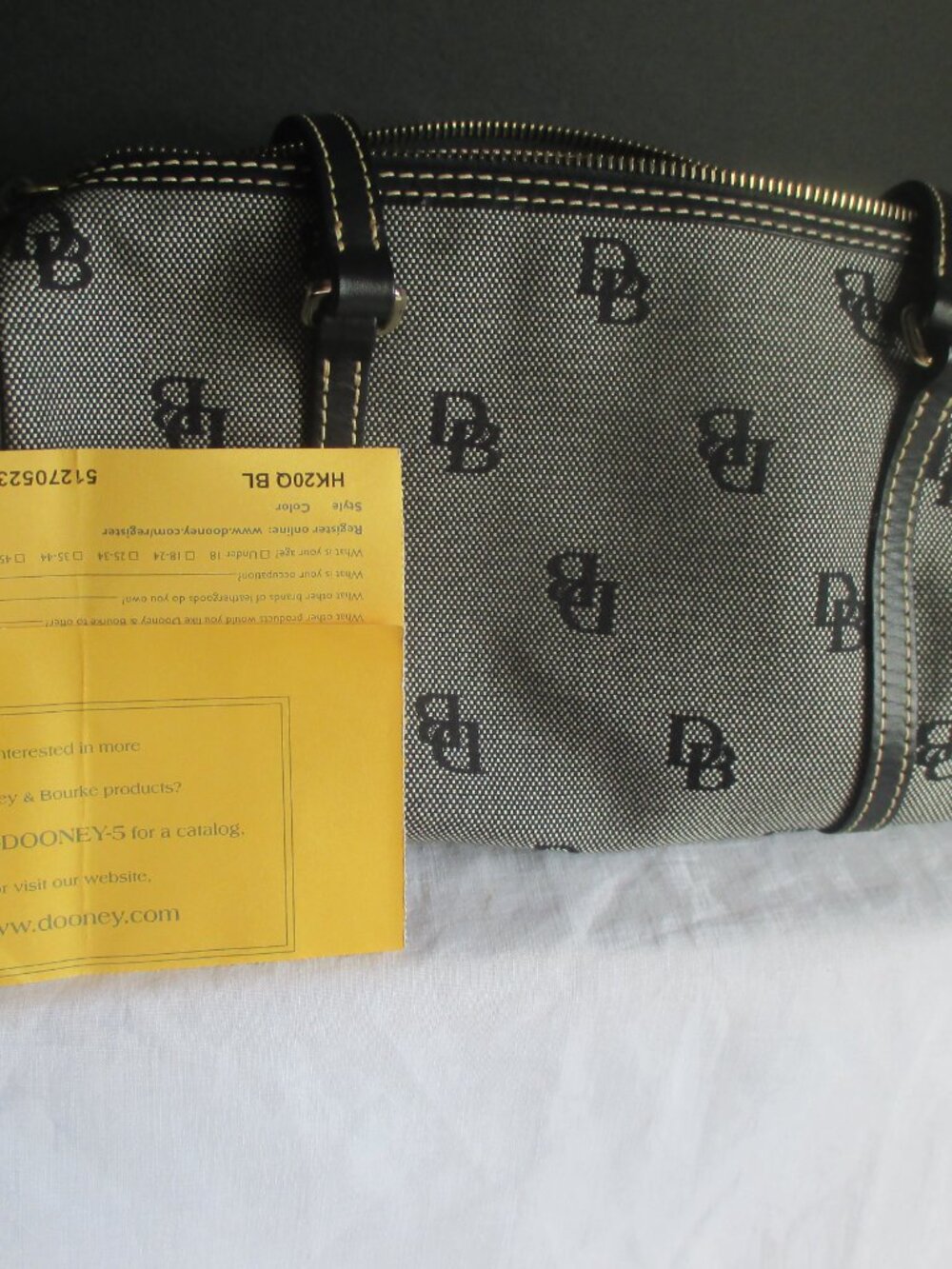 DOONEY & BOURKE BLACK lOGO BARREL BAG/NEW